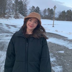 Meet your Posher, Rilee